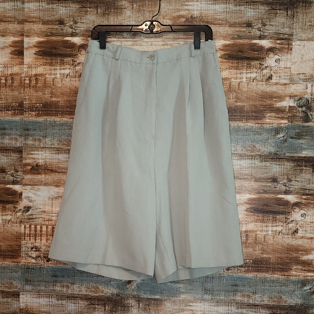 Tall Girl gren pleated high waisted bermuda shorts 14